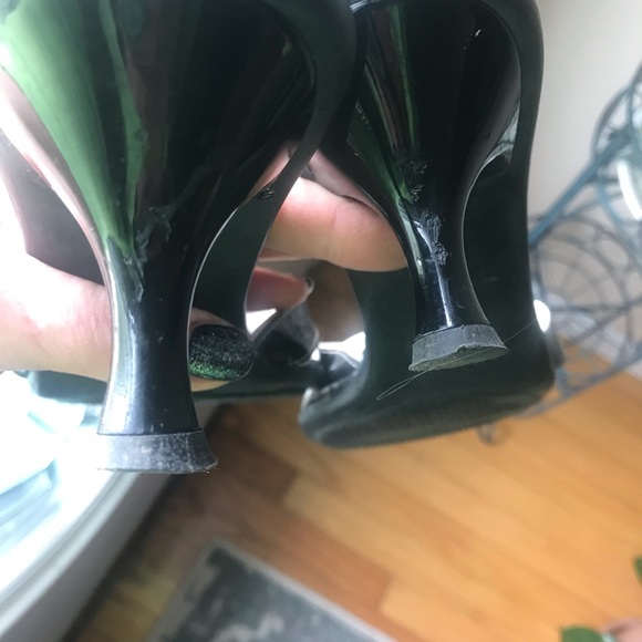 Coach - Picture 2 of 6